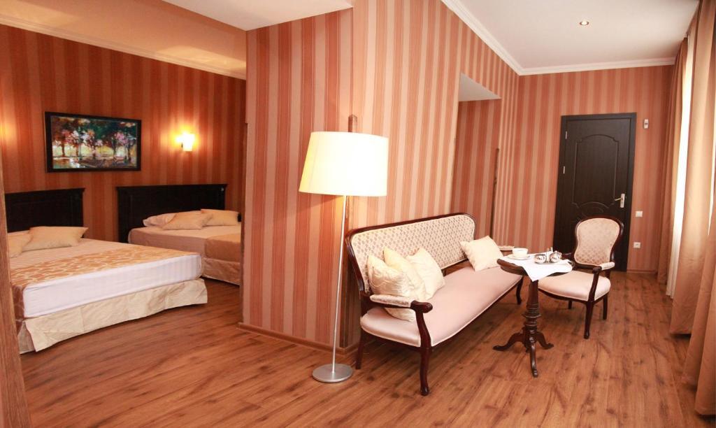 Royal Vera Boutique Hotel ティビリシ エクステリア 写真