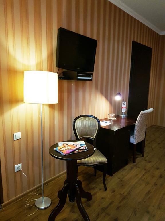 Royal Vera Boutique Hotel ティビリシ エクステリア 写真